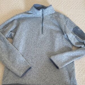 Arc’teryx Men's Heather Light Gray Quarter-Zip Sweater